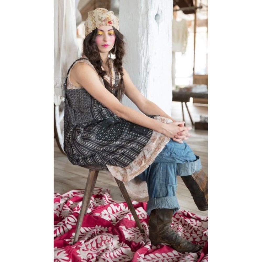 Magnolia Pearl Clemence Smock